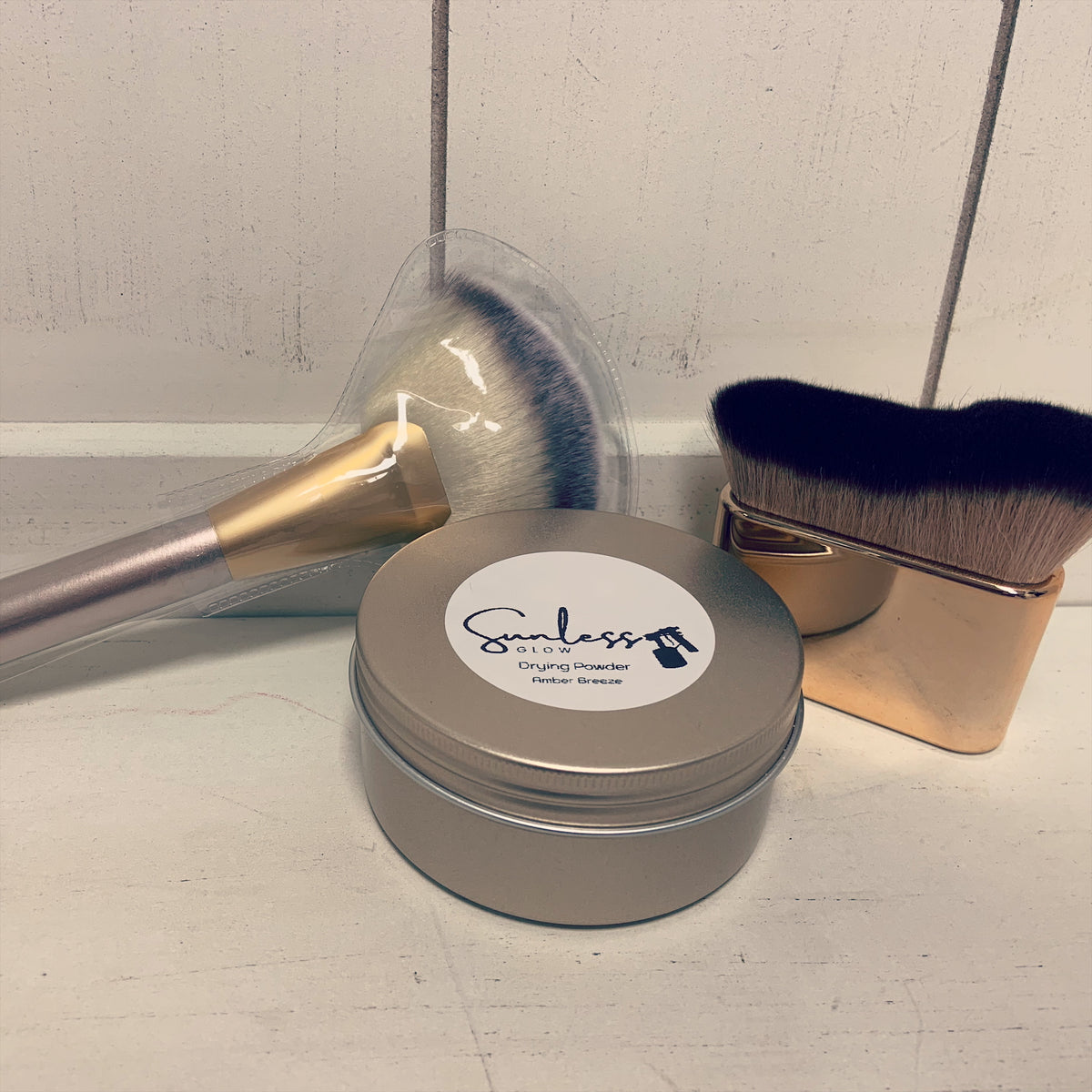 Signuture Press Powder Signature Drying Powder – Sunless Glow